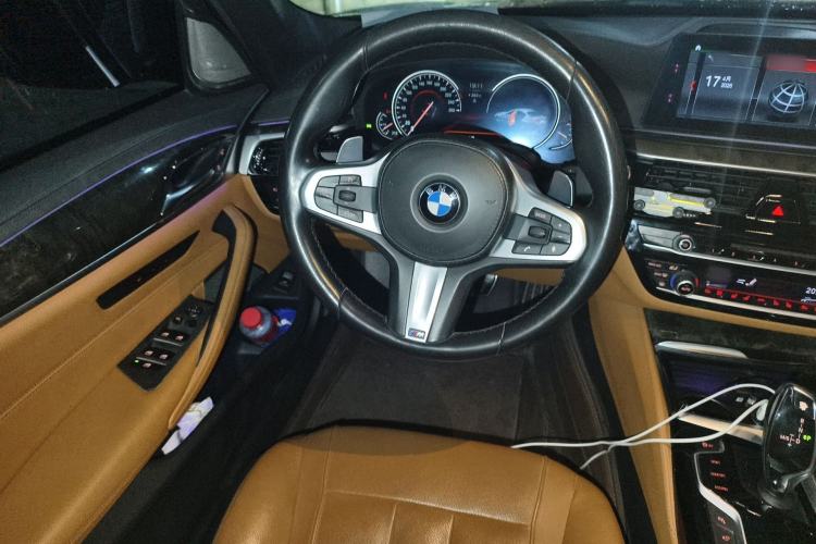 Used BMW 5 Series 2018 530Li Luxury Edition M Sport Package Steering Wheel