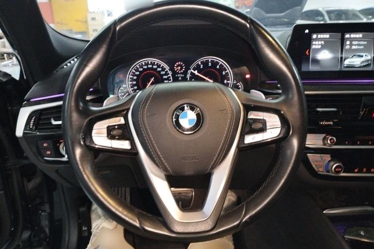 Used BMW 5 Series 2018 Restyled 530Li Leading Edition M Sport Package Steering Wheel