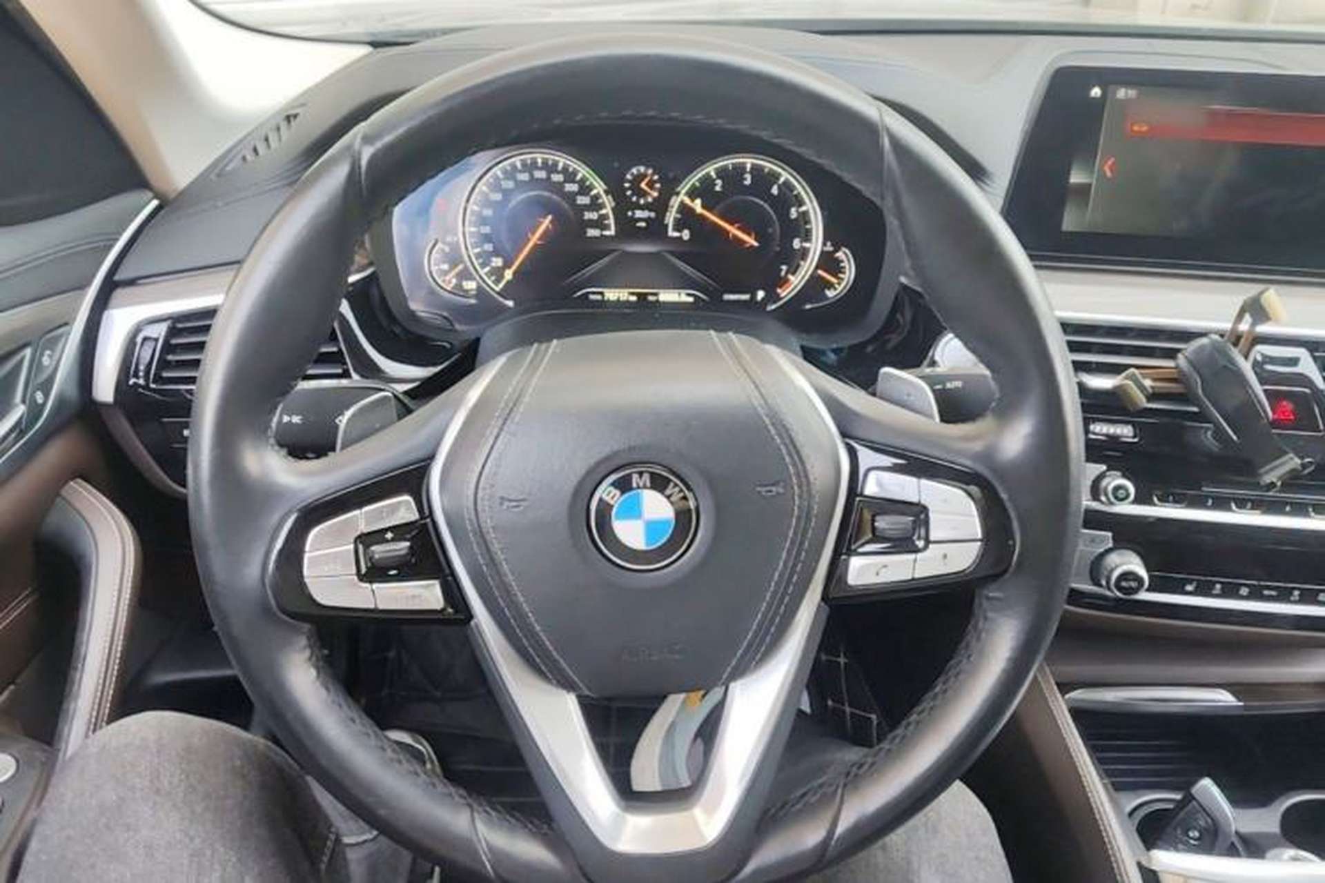 Used BMW 5 Series 2018 530Li Leading Edition Luxury Package Steering Wheel