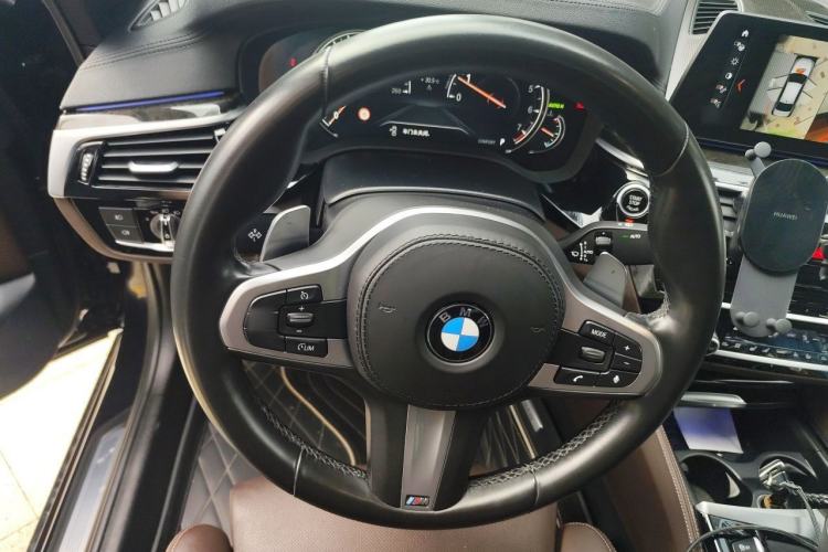 Used BMW 5 Series 2018 530Li Luxury Edition M Sport Package Steering Wheel