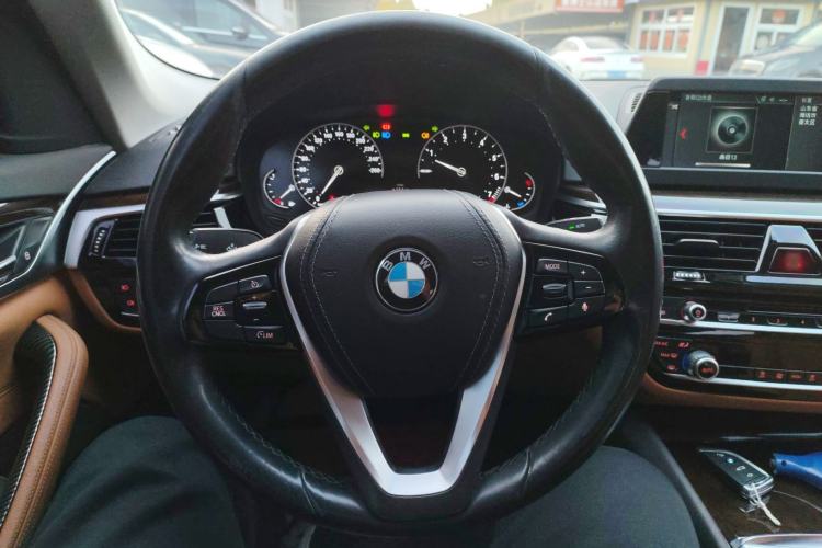 Used BMW 5 Series 2018 528Li Launch Special Edition Steering Wheel