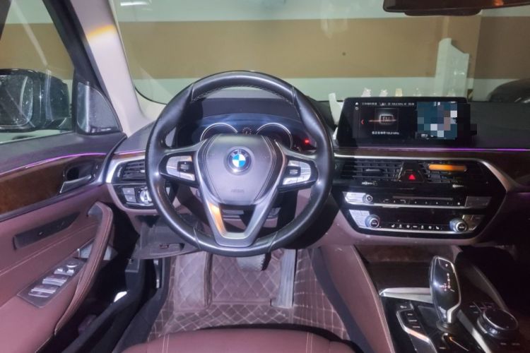 Used BMW 5 Series 2018 525Li Luxury Package Steering Wheel