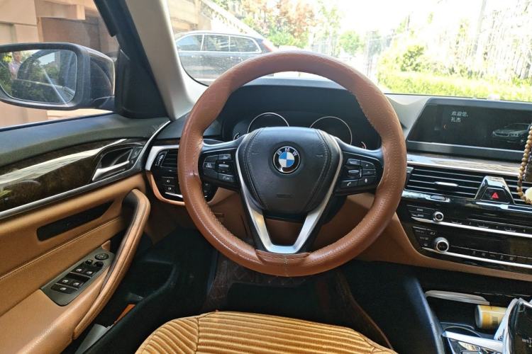 Used BMW 5 Series 2018 528Li Launch Special Edition Steering Wheel