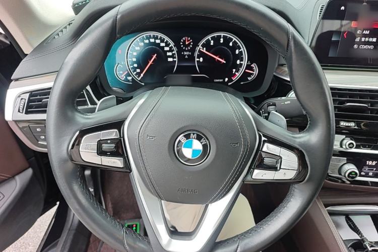 Used BMW 5 Series 2018 Facelifted 530Li Luxury Edition Premium Package Steering Wheel