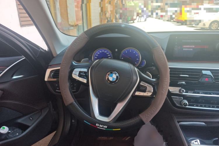 Used BMW 5 Series 2018 Revised Version 530Li Leading Edition Luxury Package Steering Wheel
