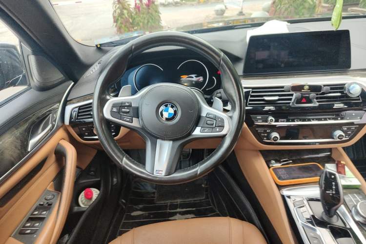 Used BMW 5 Series 2018 Restyled 530Li Luxury Edition M Sport Package Steering Wheel