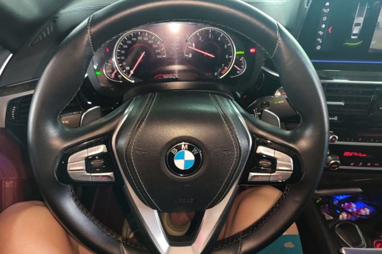 Used BMW 5 Series 2018 Restyled 530Li Leading Edition M Sport Package Steering Wheel