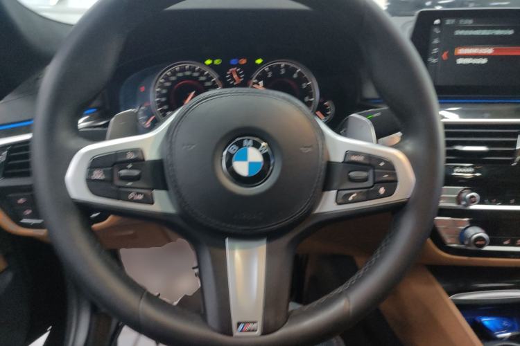 Used BMW 5 Series 2018 Facelifted 530Li xDrive M Sport Package Steering Wheel
