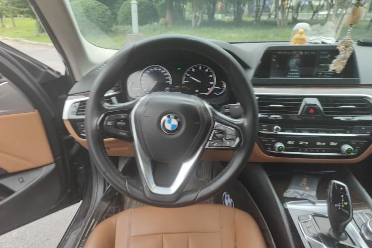 Used BMW 5 Series 2018 528Li Launch Special Edition Steering Wheel