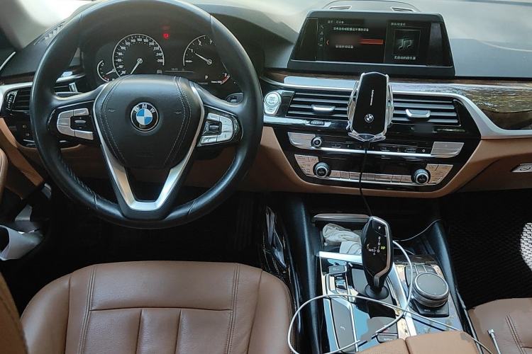 Used BMW 5 Series 2018 528Li Launch Special Edition Steering Wheel