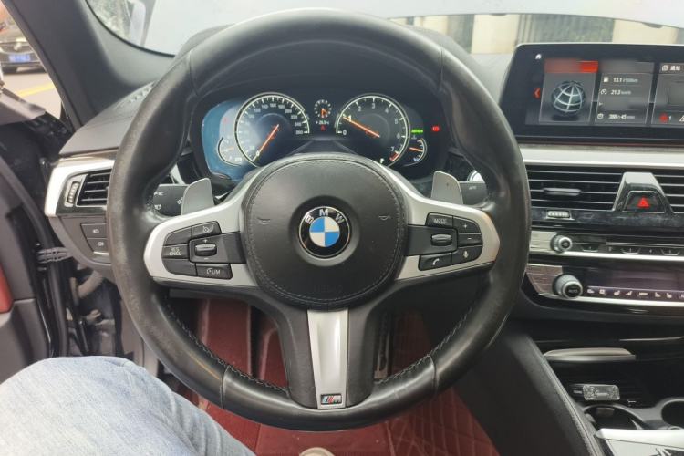 Used BMW 5 Series 2018 Restyled 530Li Luxury Edition M Sport Package Steering Wheel