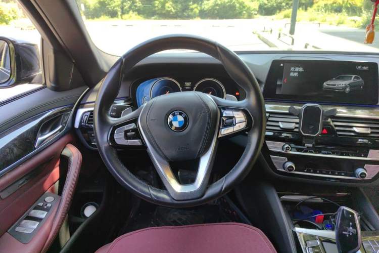 Used BMW 5 Series 2018 Restyled 530Li Leading Edition M Sport Package Steering Wheel