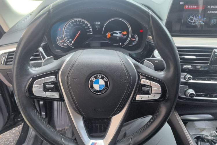 Used BMW 5 Series 2018 Revised Version 530Li Leading Edition Luxury Package Steering Wheel