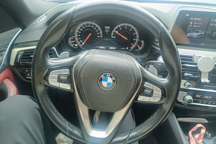Used BMW 5 Series 2018 Restyled 530Li Leading Edition M Sport Package Steering Wheel