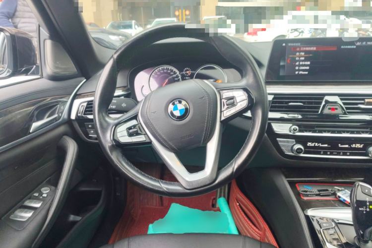 Used BMW 5 Series 2018 525Li M Sport Package Steering Wheel