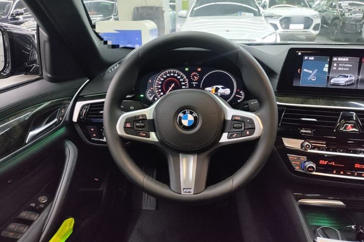 Used BMW 5 Series 2018 525Li M Sport Package Steering Wheel