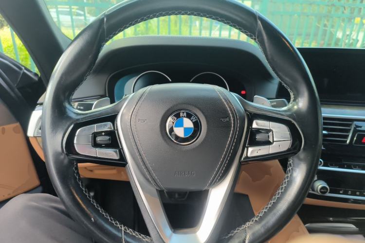 Used BMW 5 Series 2018 Restyled 530Li Leading Edition M Sport Package Steering Wheel
