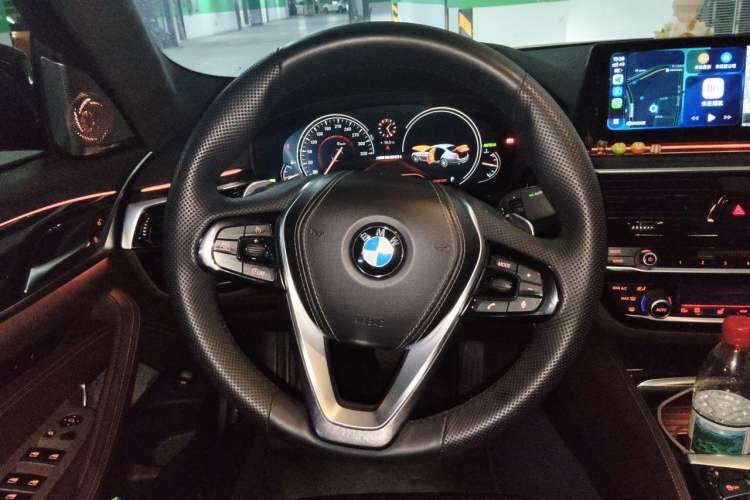 Used BMW 5 Series 2018 530Li Luxury Edition Premium Package Steering Wheel