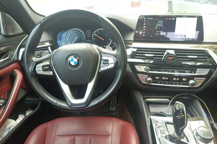 Used BMW 5 Series 2018 Restyled 530Li Leading Edition M Sport Package Steering Wheel