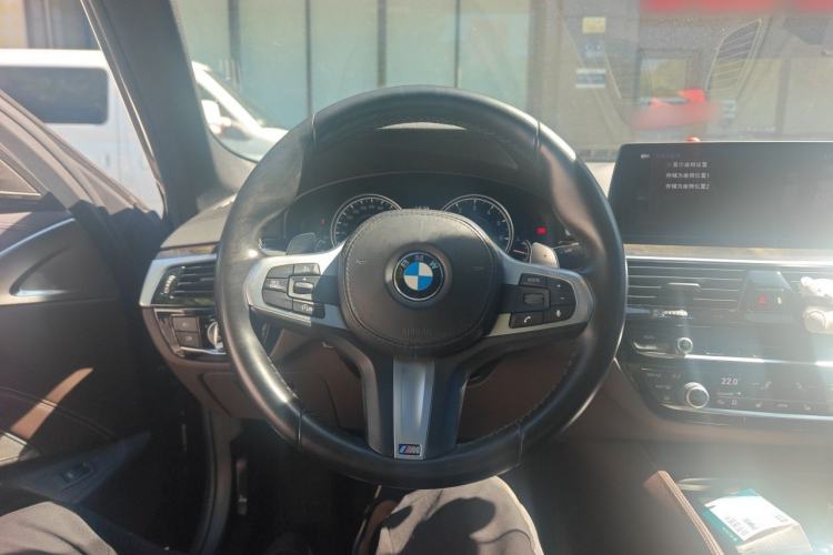 Used BMW 5 Series 2018 540i M Sport Package Steering Wheel
