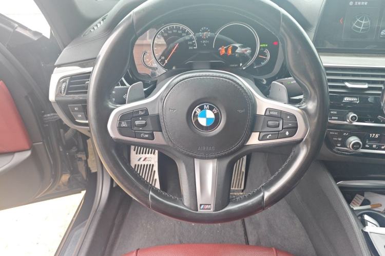Used BMW 5 Series 2018 530Li Luxury Edition M Sport Package Steering Wheel