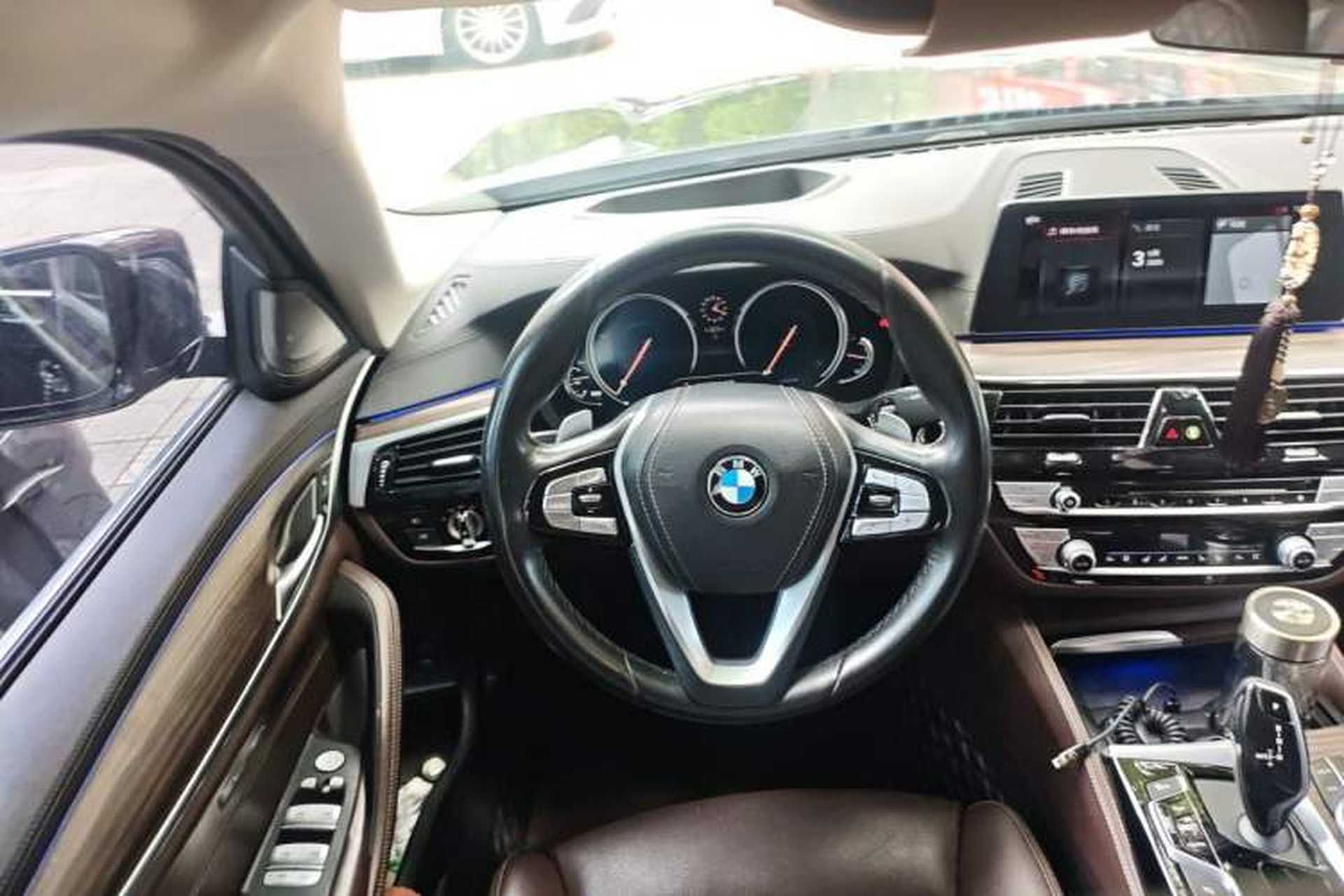 Used BMW 5 Series 2018 Revised 540Li Executive Edition Steering Wheel