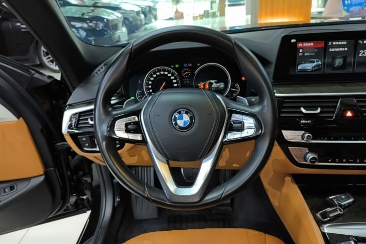 Used BMW 5 Series 2018 Restyled 530Li Leading Edition M Sport Package Steering Wheel
