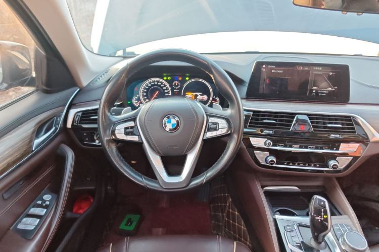 Used BMW 5 Series 2018 Facelifted 530Li xDrive Luxury Package Steering Wheel