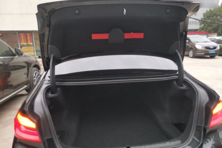 Used BMW 5 Series 2018 530Li Leading Edition Luxury Package Trunk