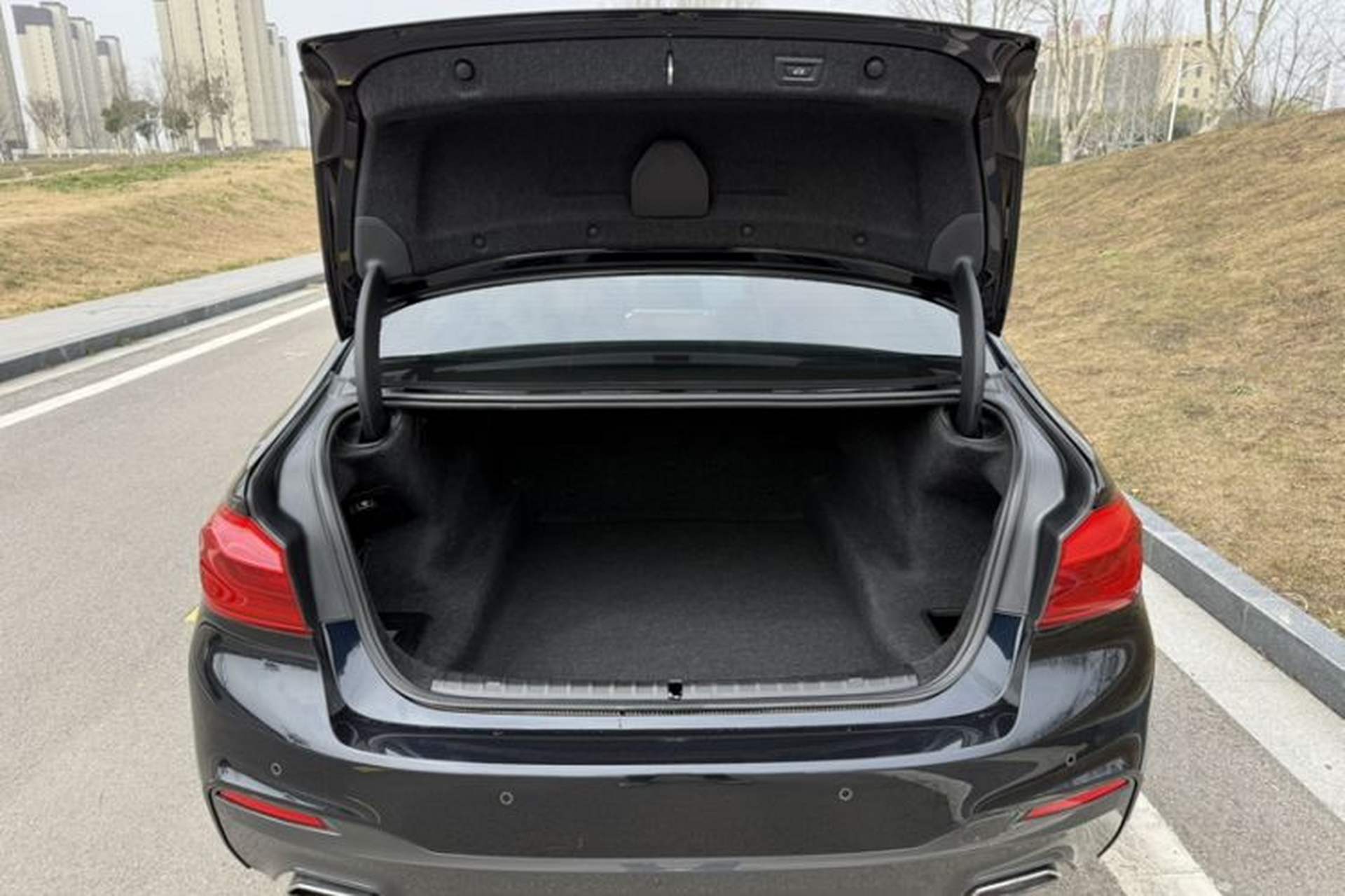 Used BMW 5 Series 2018 Restyled 530Li Leading Edition M Sport Package Trunk