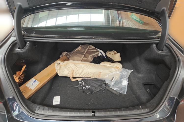 Used BMW 5 Series 2018 525Li M Sport Package Trunk