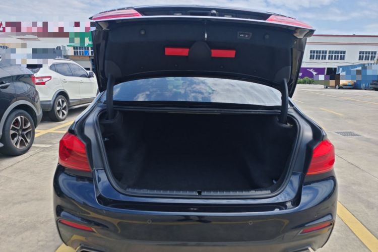 Used BMW 5 Series 2018 525Li M Sport Package Trunk