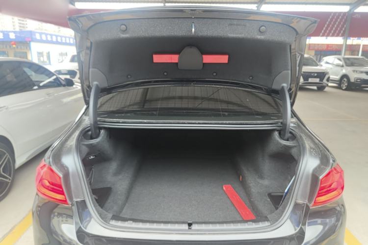 Used BMW 5 Series 2018 Restyled 530Li Leading Edition M Sport Package Trunk