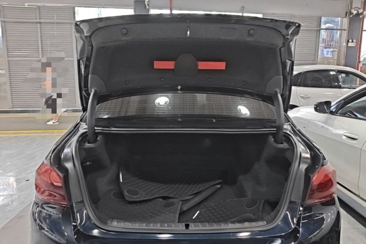 Used BMW 5 Series 2018 525Li M Sport Package Trunk
