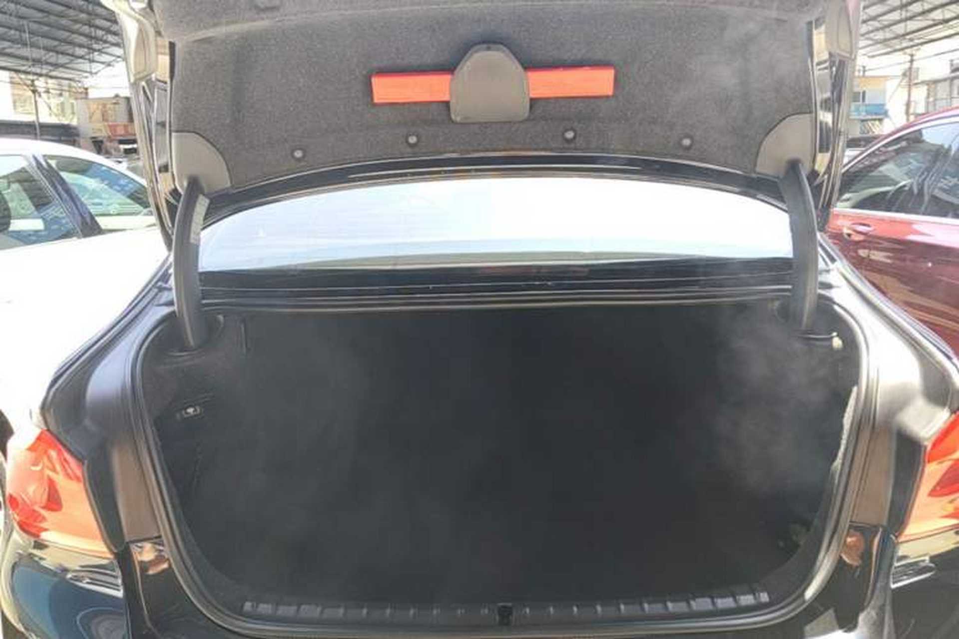 Used BMW 5 Series 2018 525Li M Sport Package Trunk