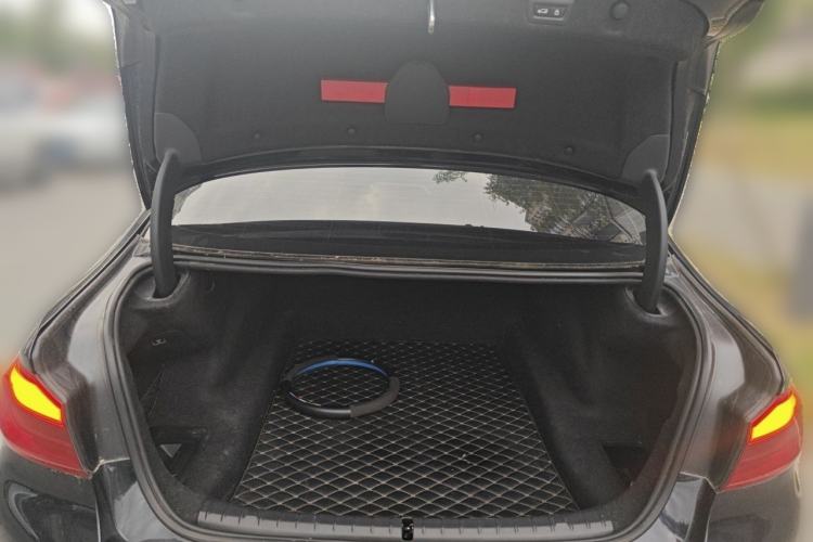 Used BMW 5 Series 2018 525Li M Sport Package Trunk