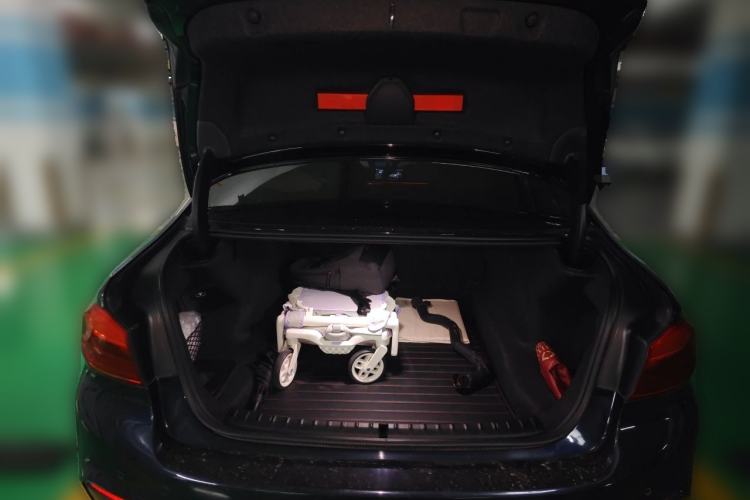 Used BMW 5 Series 2018 Restyled 530Li Leading Edition M Sport Package Trunk