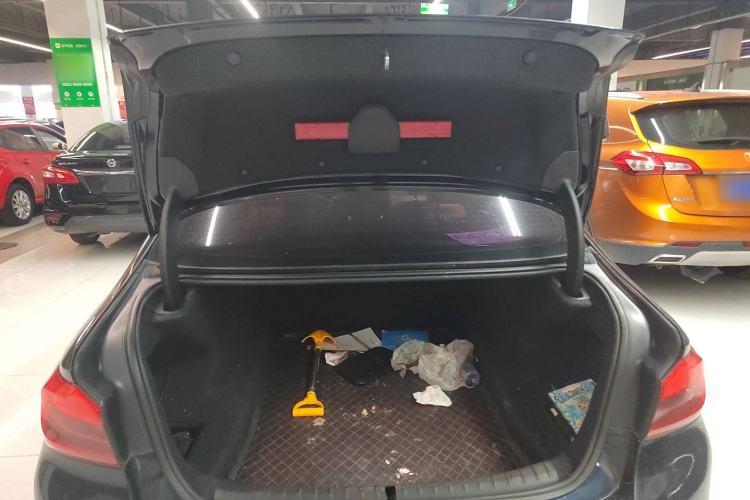 Used BMW 5 Series 2018 525i M Sport Package Trunk