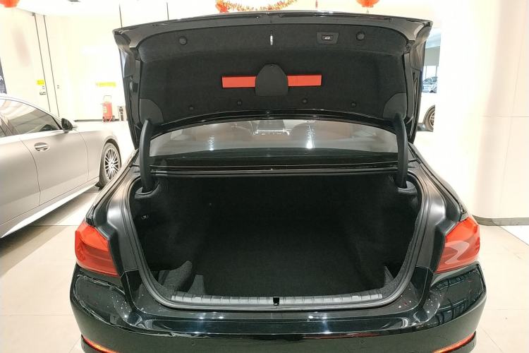 Used BMW 5 Series 2018 528Li Launch Special Edition Trunk
