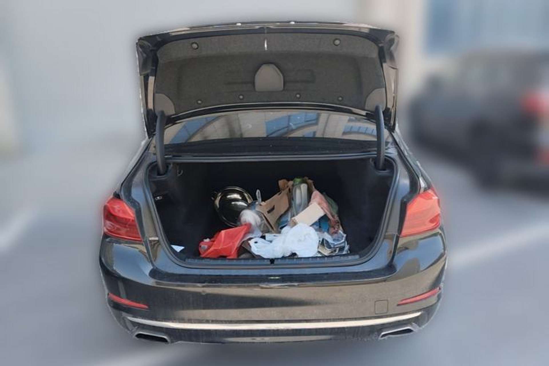 Used BMW 5 Series 2018 530Li Leading Edition Luxury Package Trunk
