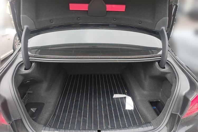 Used BMW 5 Series 2018 Facelifted 530Li Luxury Edition Premium Package Trunk