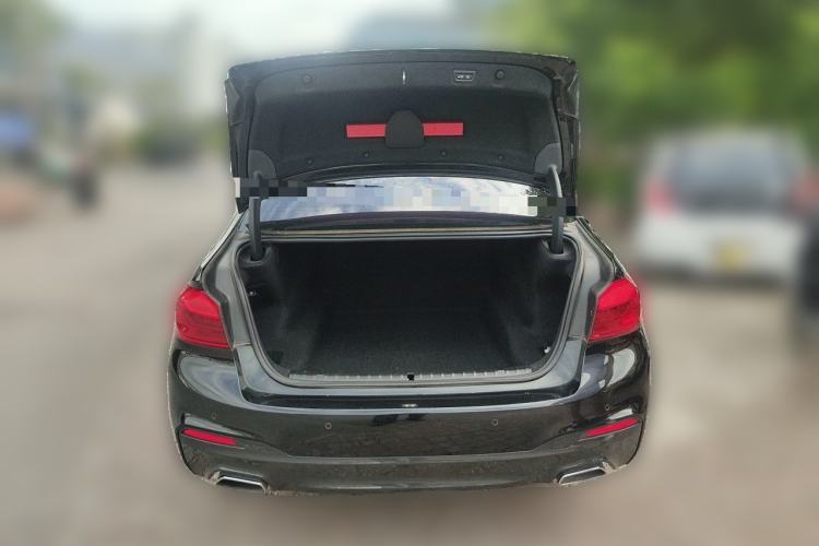 Used BMW 5 Series 2018 Restyled 530Li Luxury Edition M Sport Package Trunk