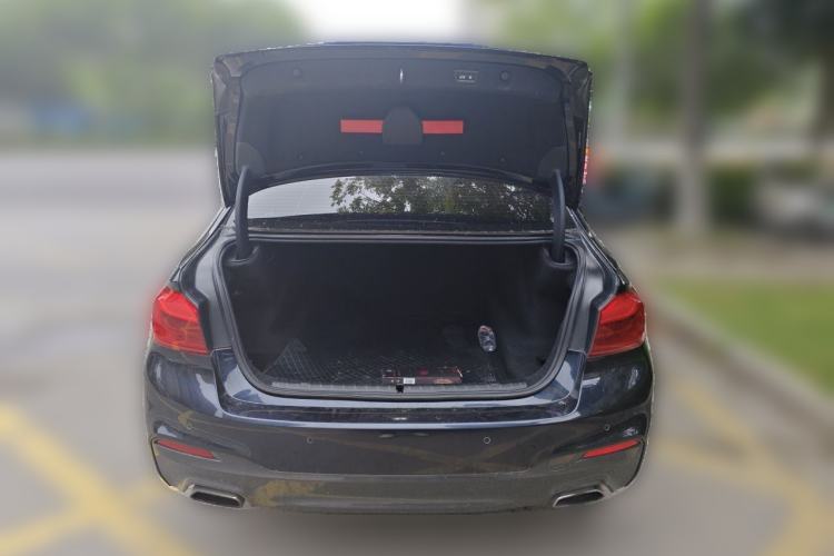 Used BMW 5 Series 2018 Restyled 530Li Luxury Edition M Sport Package Trunk