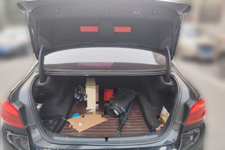 Used BMW 5 Series 2018 525Li M Sport Package Trunk