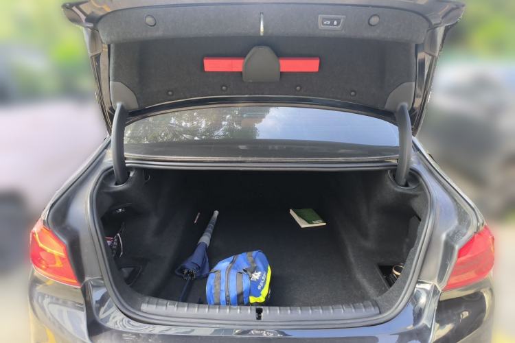 Used BMW 5 Series 2018 Restyled 530Li Leading Edition M Sport Package Trunk