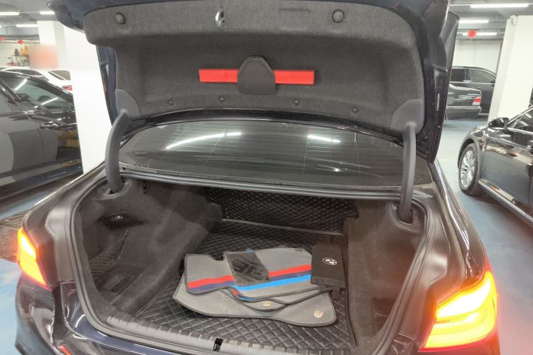 Used BMW 5 Series 2018 525Li M Sport Package Trunk