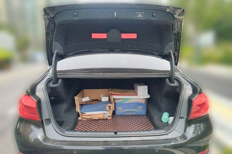 Used BMW 5 Series 2018 530Li Leading Edition Luxury Package Trunk