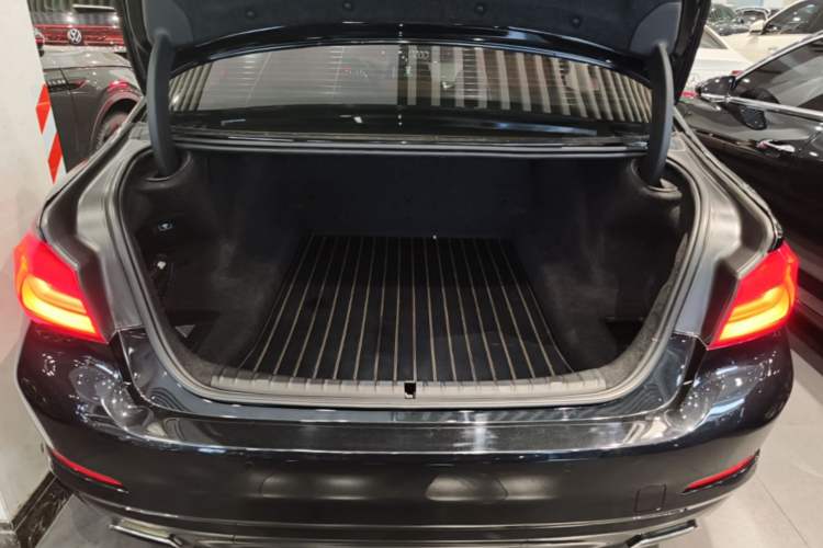 Used BMW 5 Series 2018 528Li Launch Special Edition Trunk