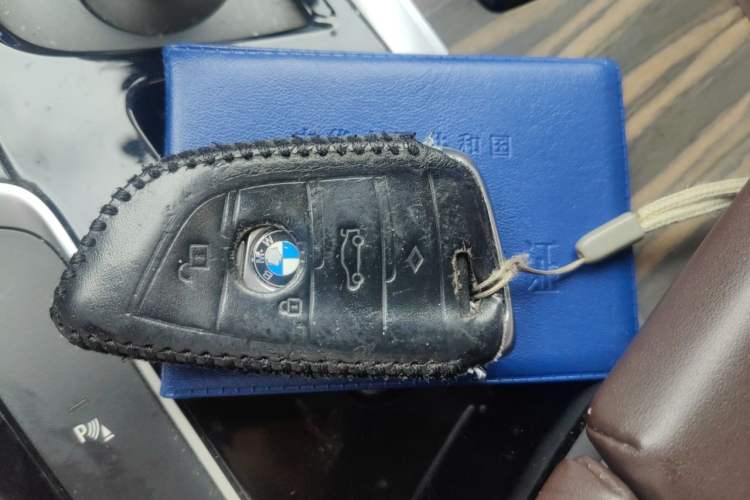 Used BMW 5 Series 2018 530Li Leading Edition Luxury Package Vehicle Key