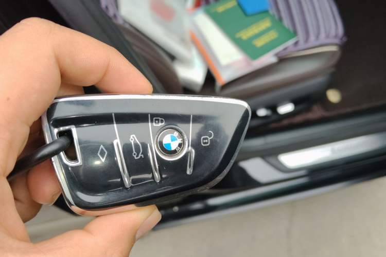 Used BMW 5 Series 2018 Revised Version 530Li Leading Edition Luxury Package Vehicle Key
